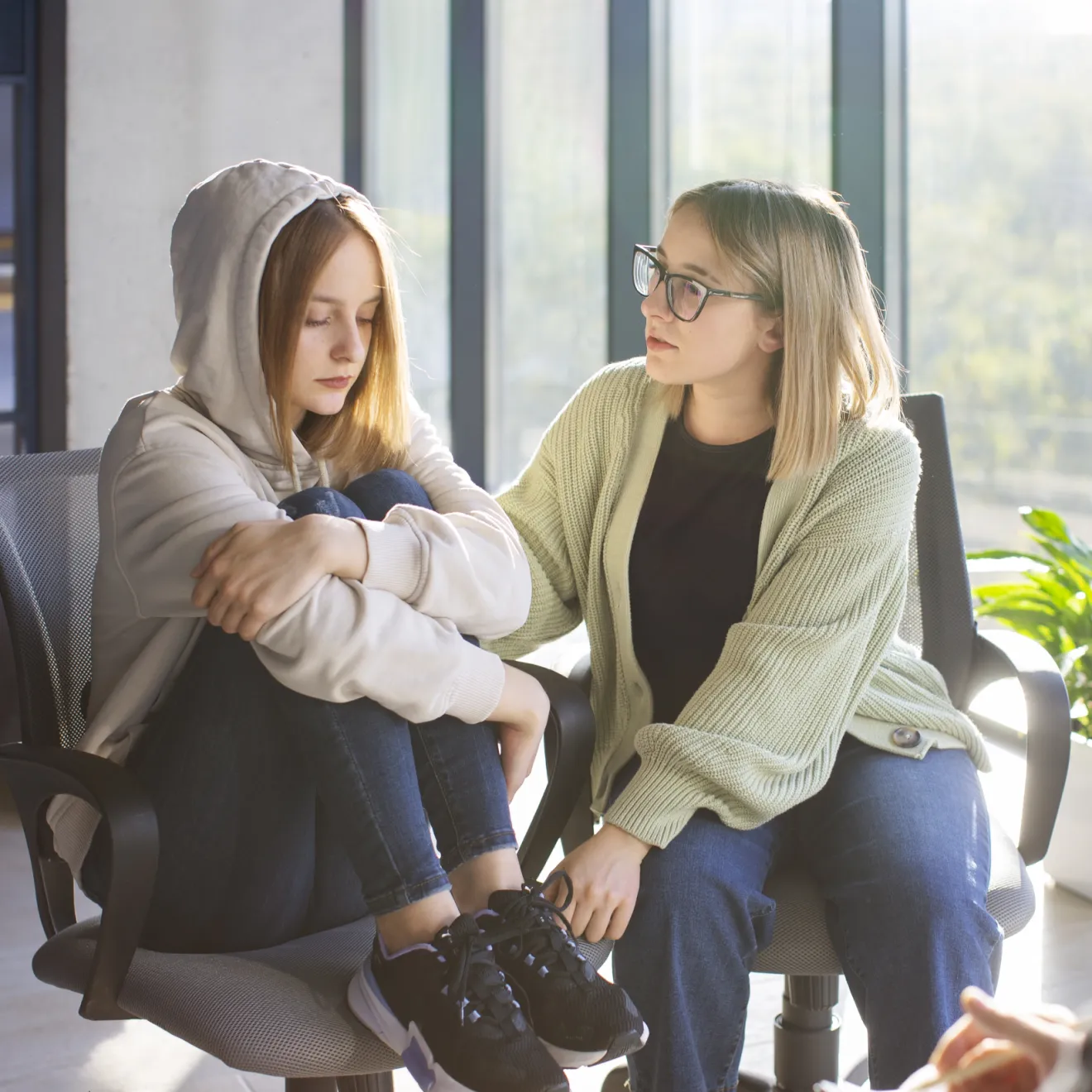authentic-group-therapy-meeting